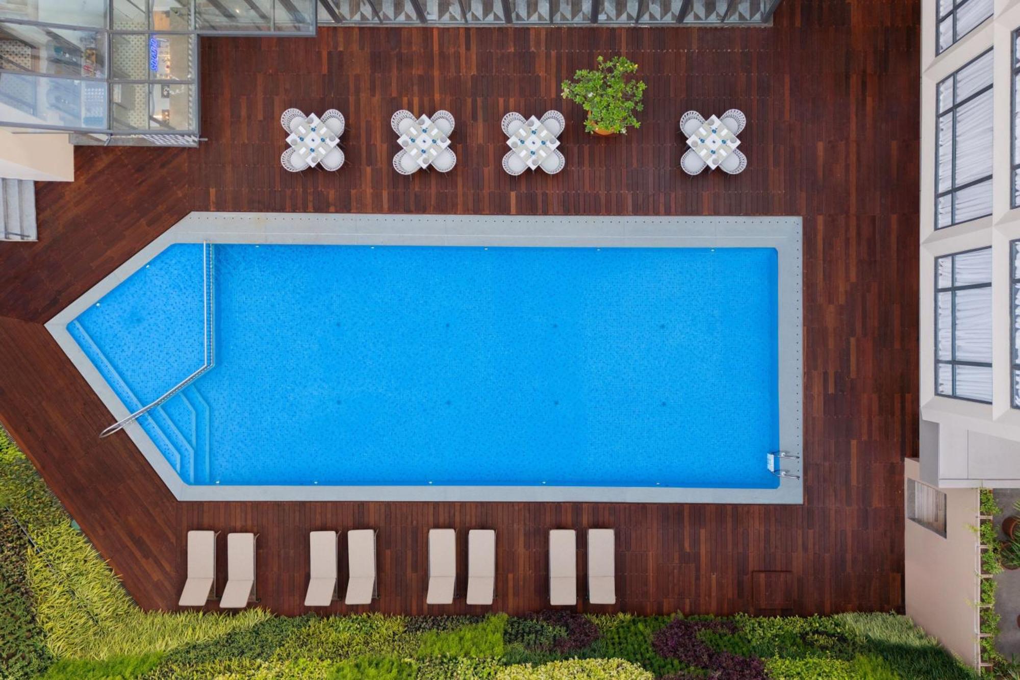 Hotel Courtyard By Marriott Goa Colva Exterior foto