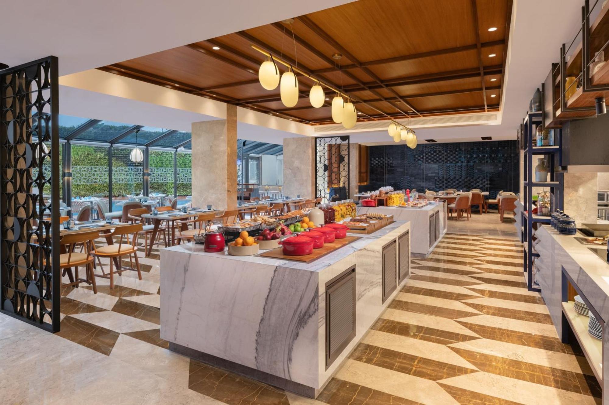 Hotel Courtyard By Marriott Goa Colva Exterior foto