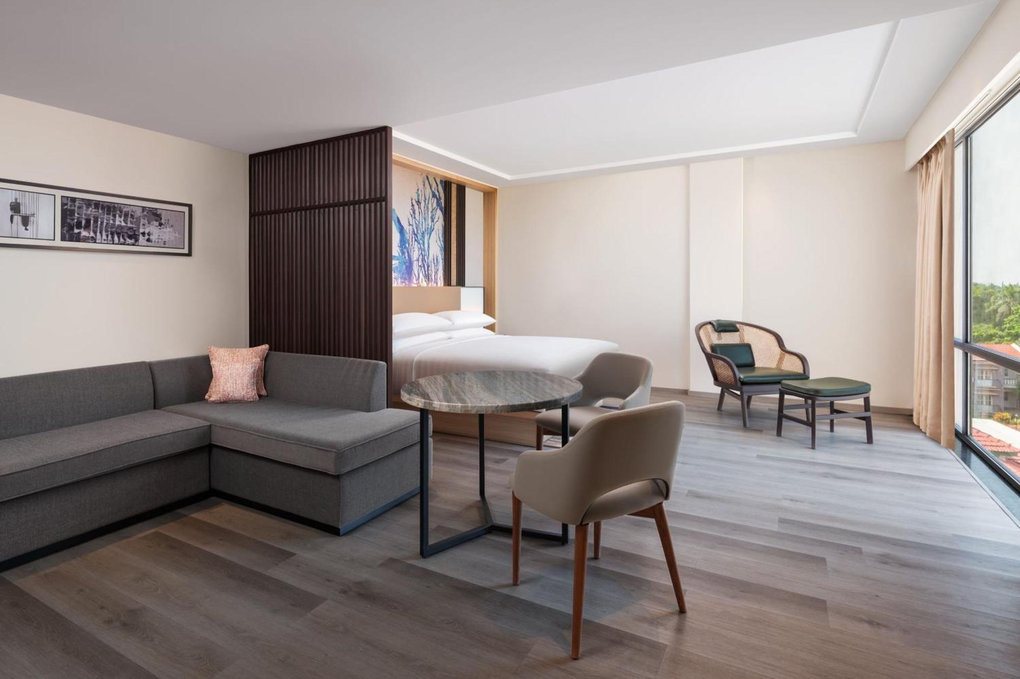 Hotel Courtyard By Marriott Goa Colva Exterior foto