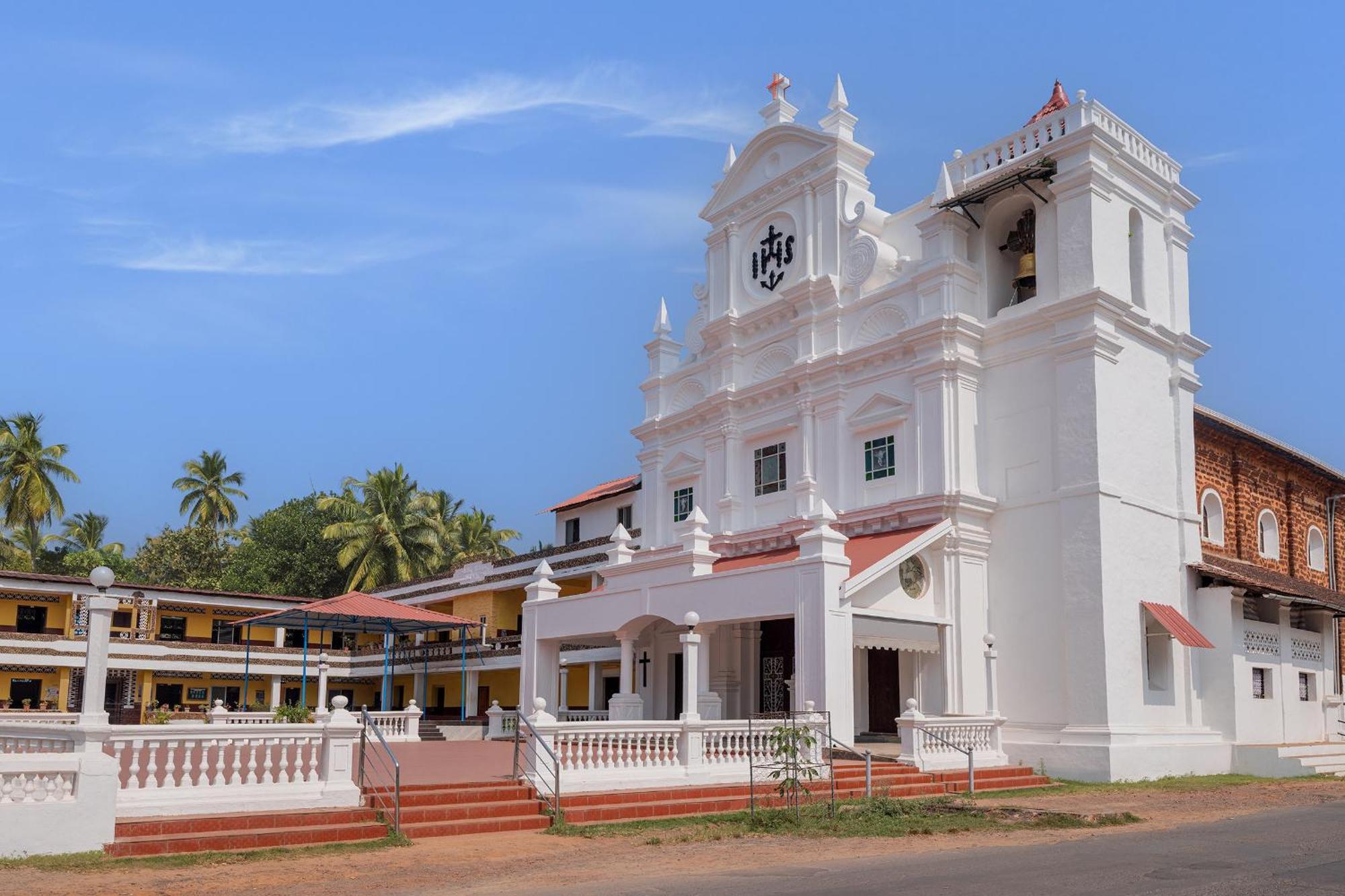 Hotel Courtyard By Marriott Goa Colva Exterior foto